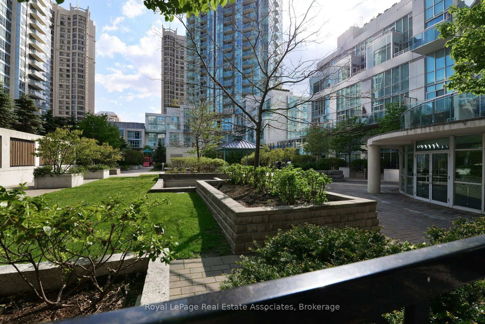 220 Burnhamthorpe Road W • #305 • Mississauga, ON photo 41