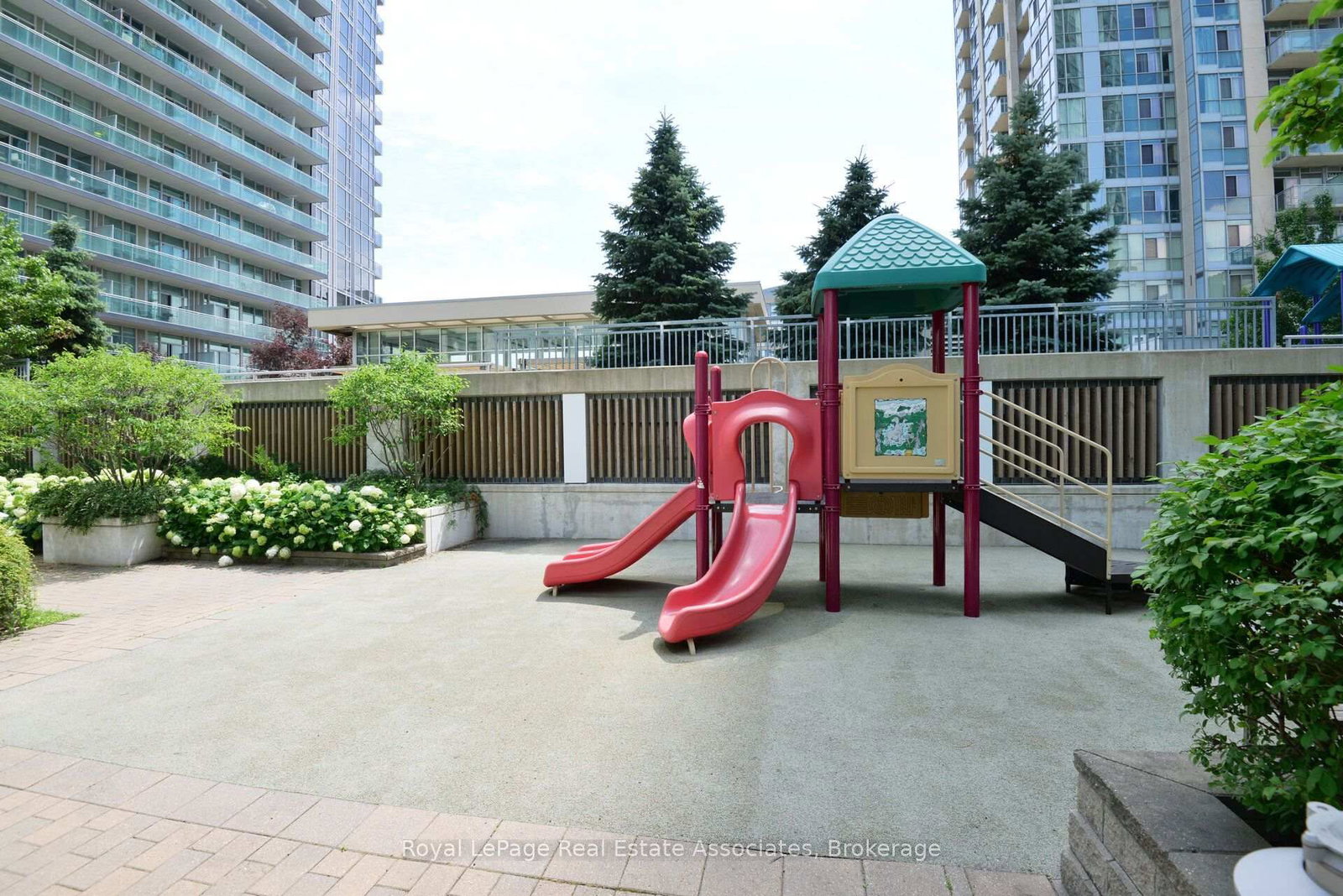 220 Burnhamthorpe Road W • #305 • Mississauga, ON photo 45