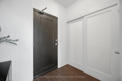 220 Burnhamthorpe Road W • #305 • Mississauga, ON photo 5