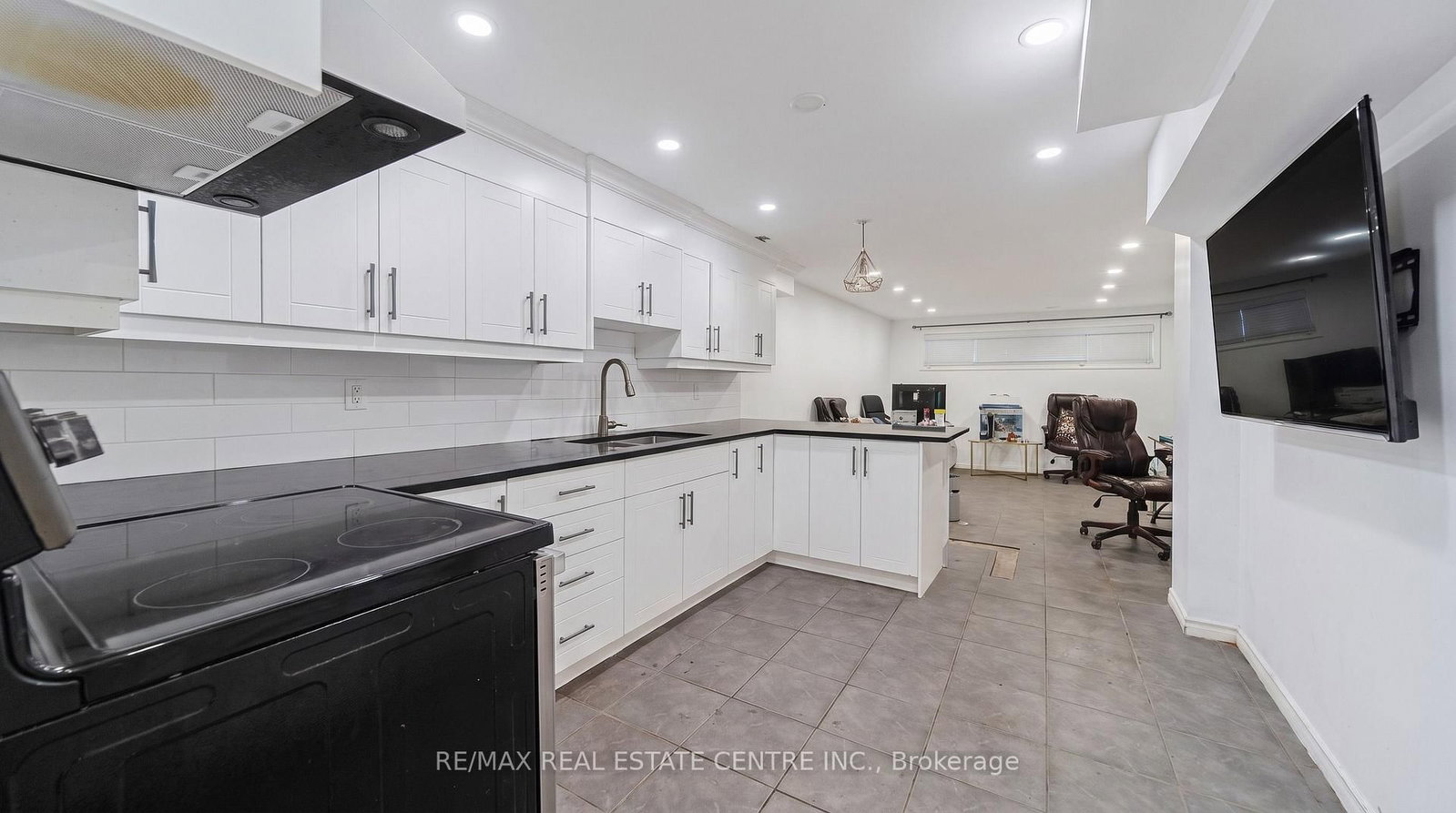 22 Neames Crescent • Toronto, ON photo 21