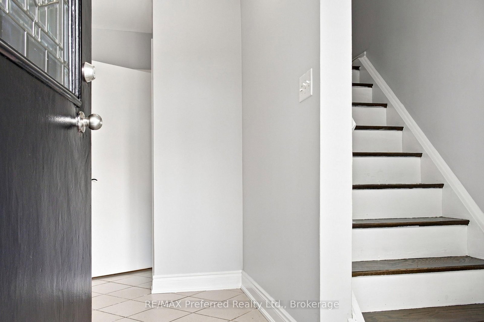 45 Aloma Brampton,ON L6T 2N8 — Photo 4