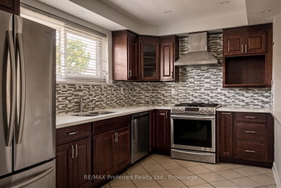45 Aloma Brampton,ON L6T 2N8 — Photo 6