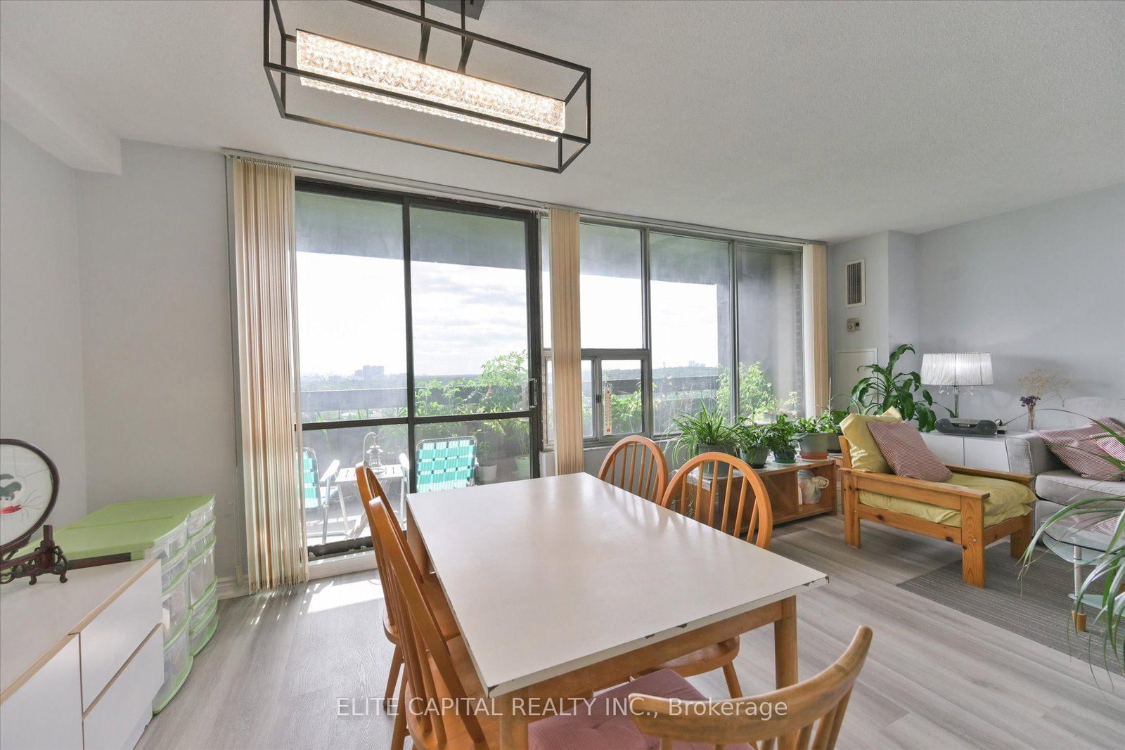 11 Wincott Drive • ##1710 • Toronto, ON photo 15