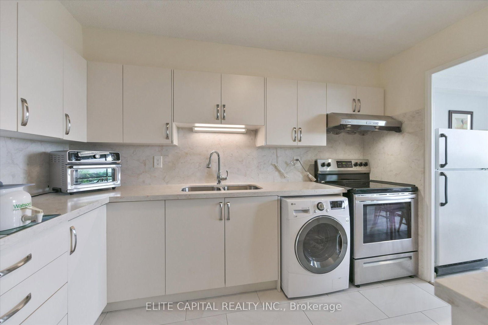 11 Wincott Drive • ##1710 • Toronto, ON photo 17