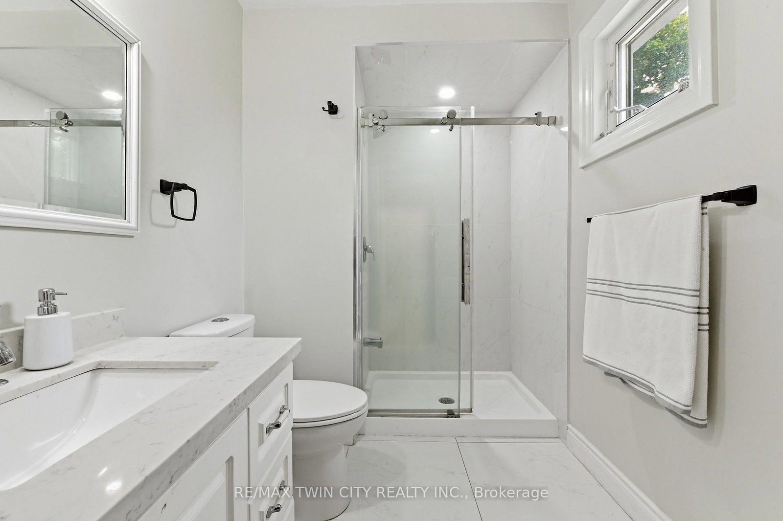 512 Hawthorne Crescent • Milton, ON photo 27