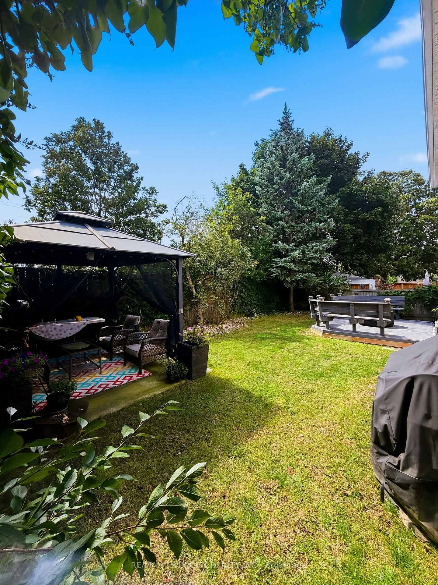 512 Hawthorne Crescent • Milton, ON photo 37