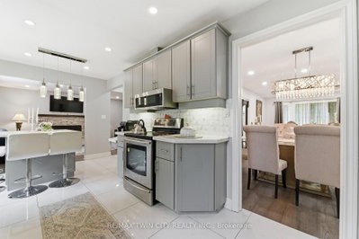 512 Hawthorne Crescent • Milton, ON photo 6