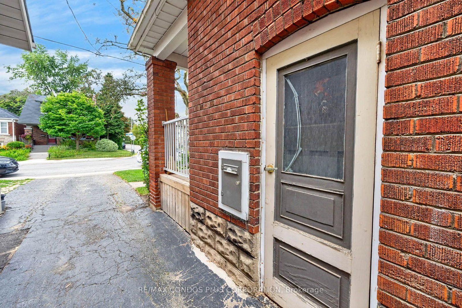 77 Fifth Street E • Toronto, ON photo 21