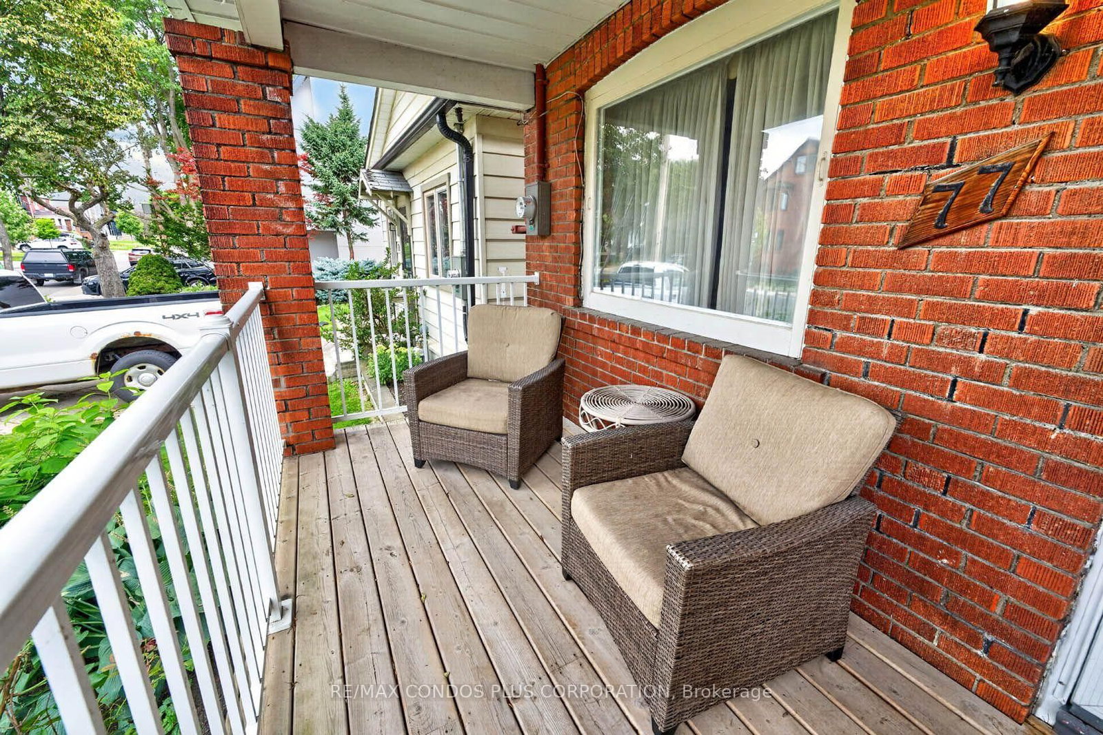 77 Fifth Street E • Toronto, ON photo 3