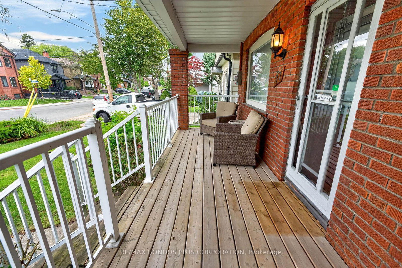77 Fifth Street E • Toronto, ON photo 4