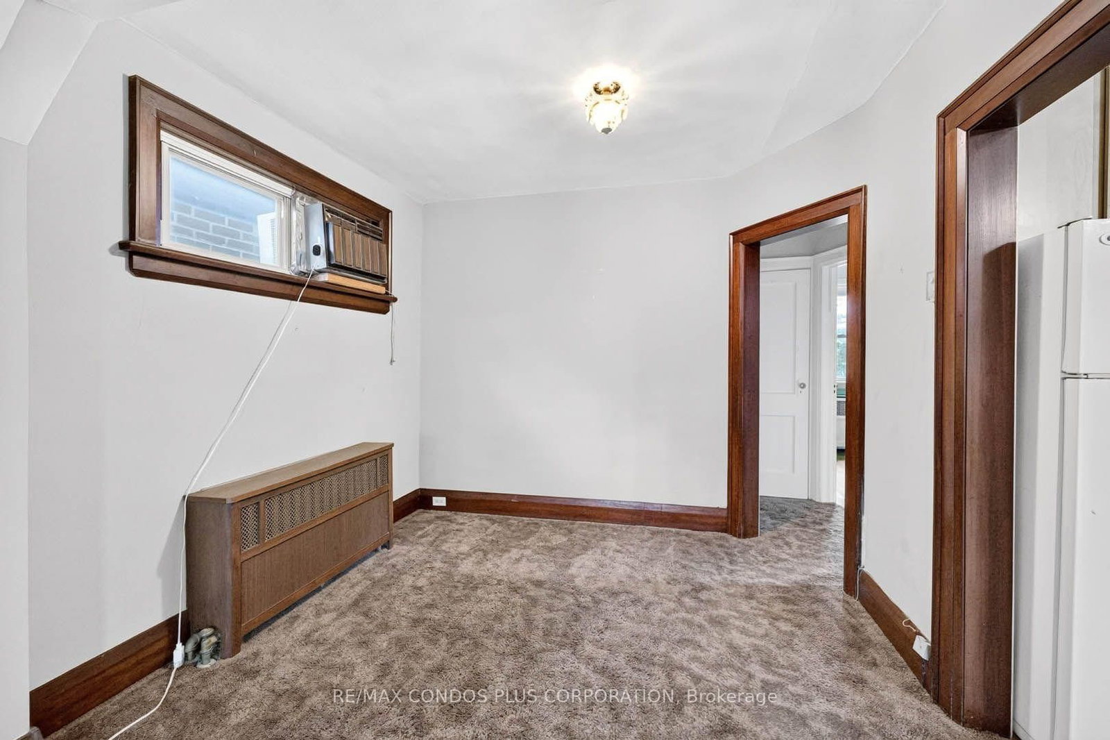 77 Fifth Street E • Toronto, ON photo 9