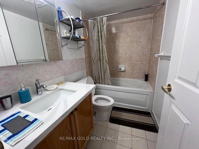 25 Via Rosedale Way • #213 • Brampton, ON photo 9