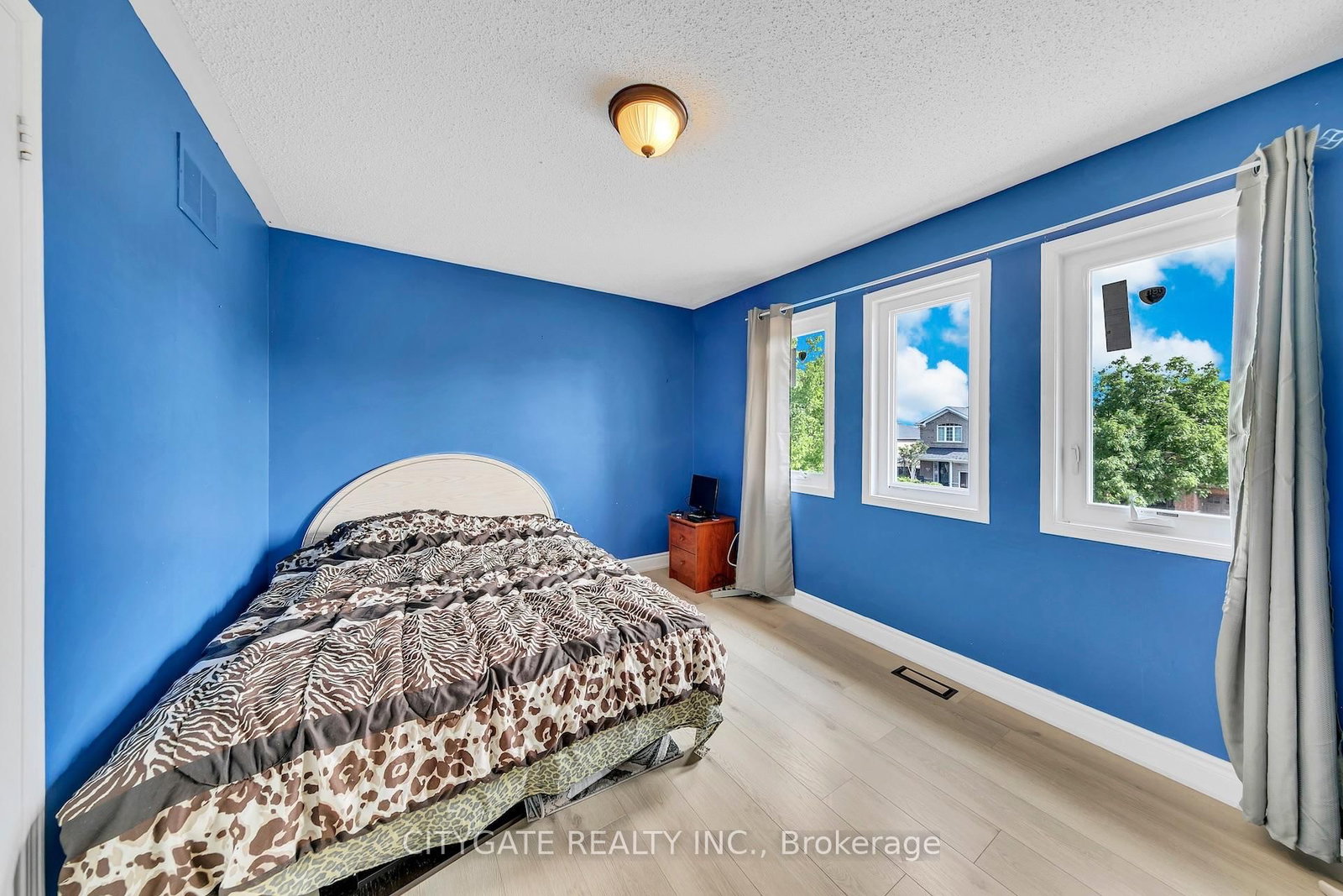 40 Linderwood Drive • Brampton, ON photo 18