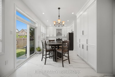 363 Holmes Crescent • Milton, ON photo 8