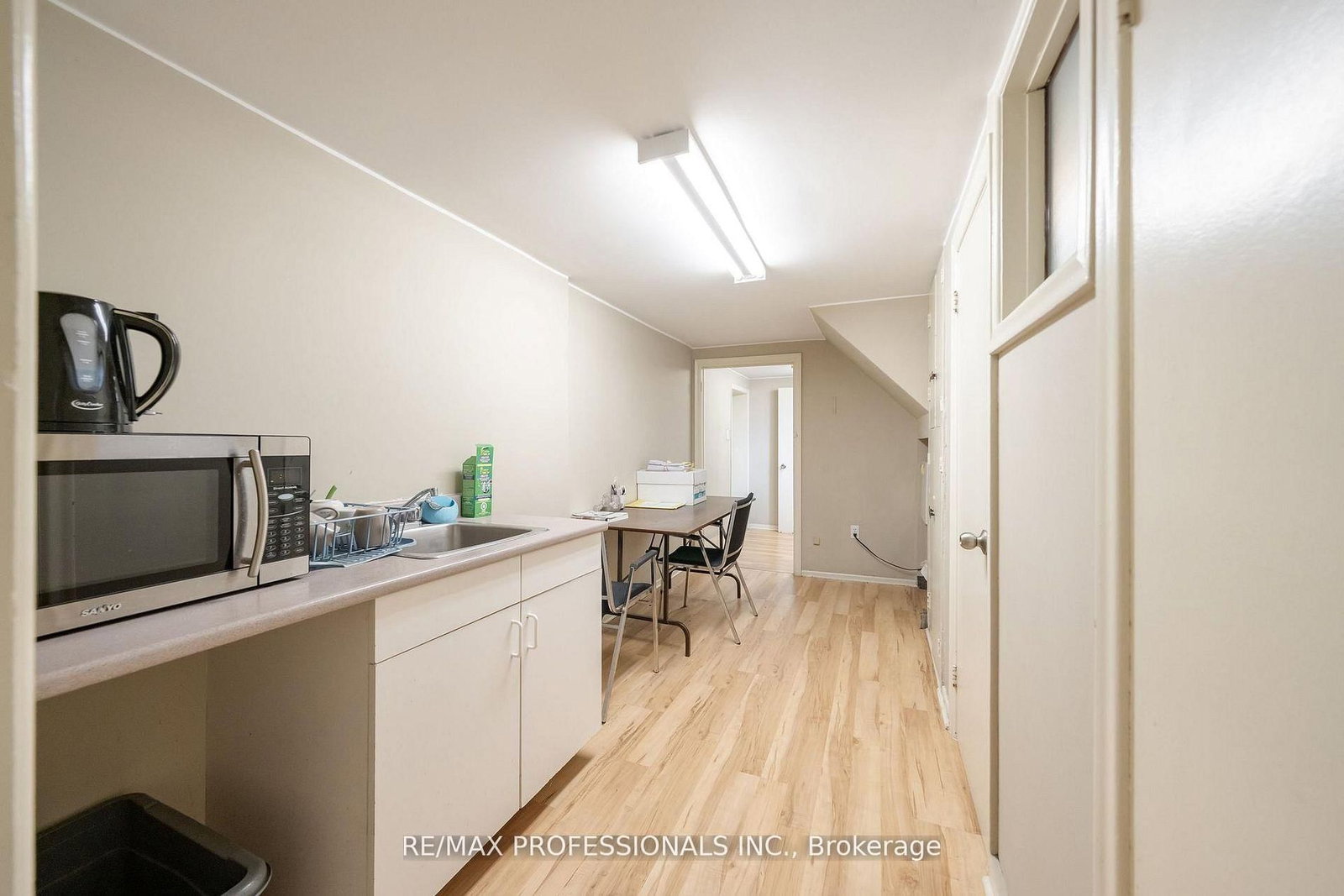 586 Browns Line • Toronto, ON photo 20