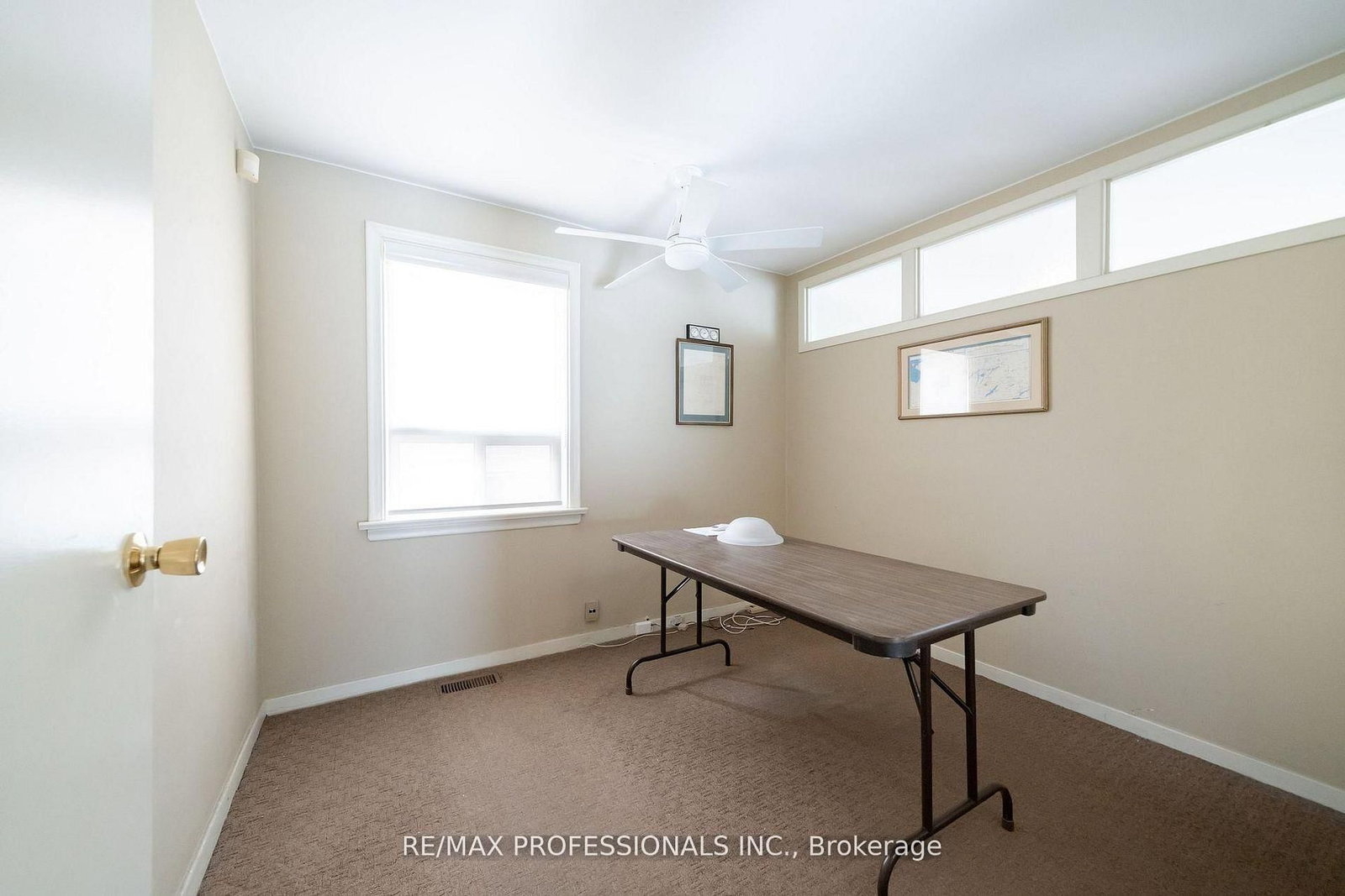 586 Browns Line • Toronto, ON photo 7