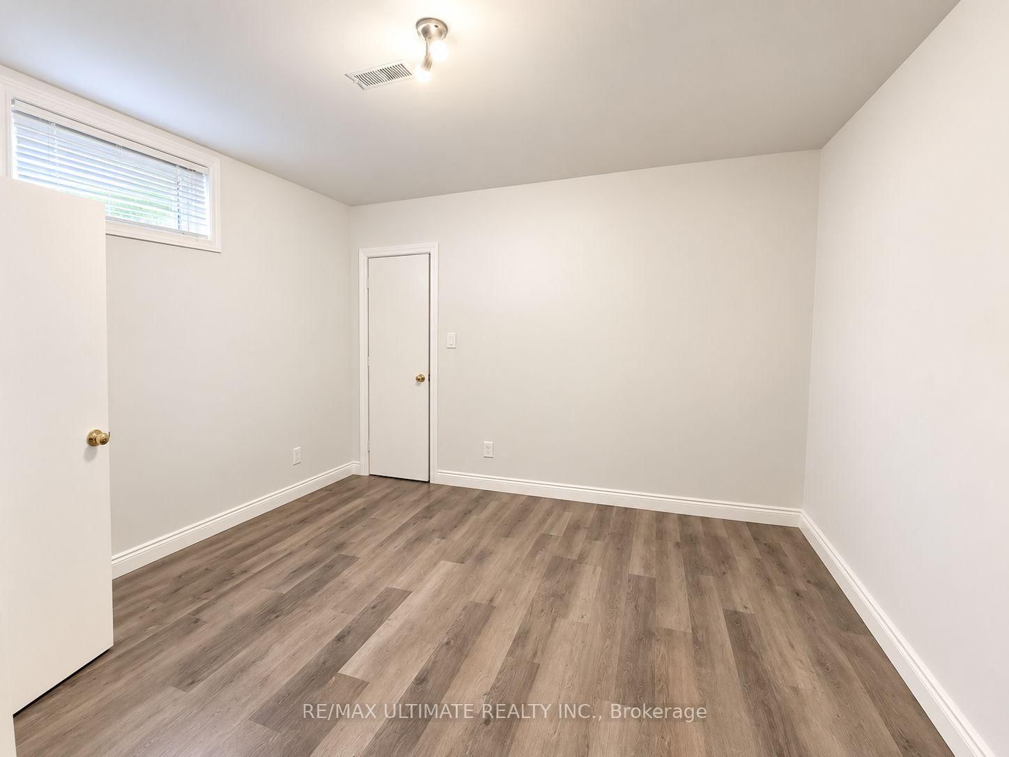 1440 DUFFERIN Street • Toronto, ON photo 13
