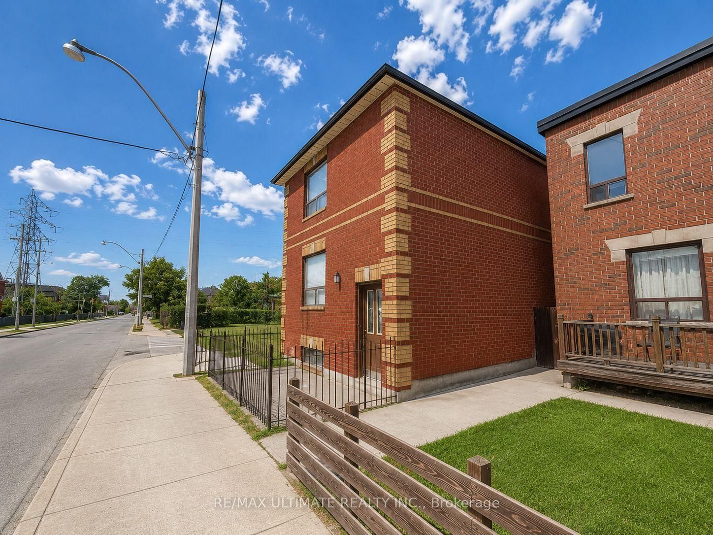 1440 DUFFERIN Street • Toronto, ON photo 15