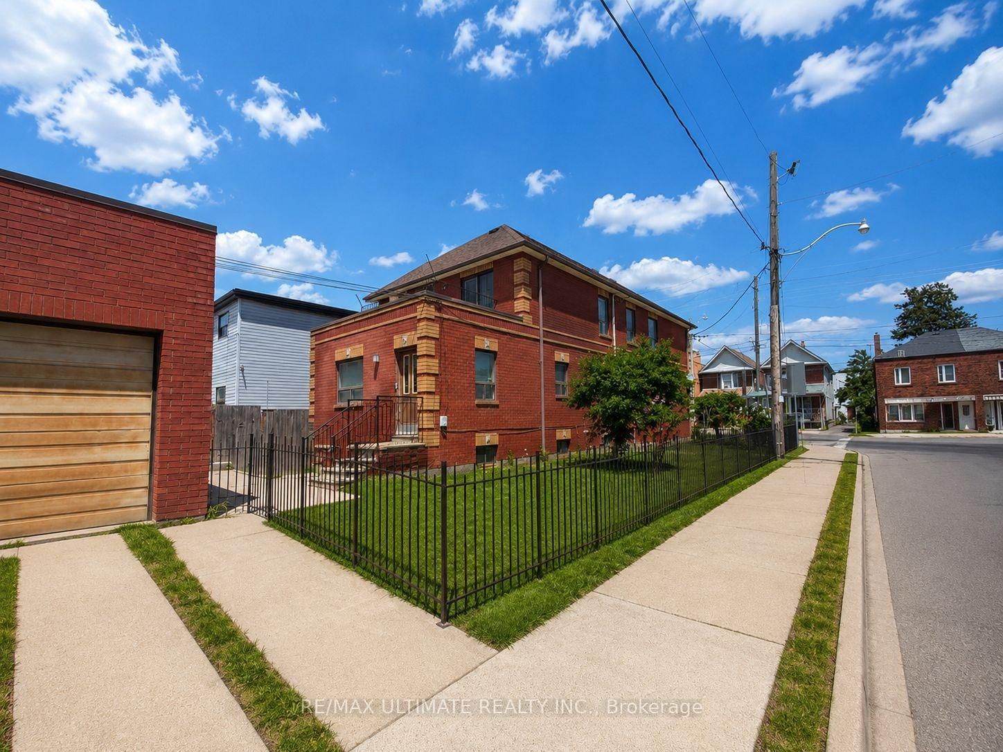1440 DUFFERIN Street • Toronto, ON photo 18
