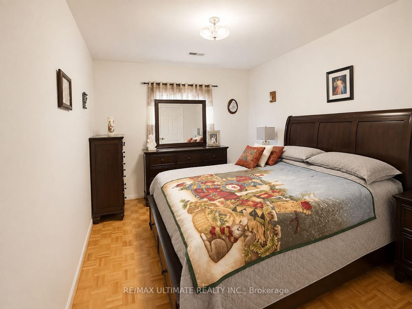 1440 DUFFERIN Street • Toronto, ON photo 8