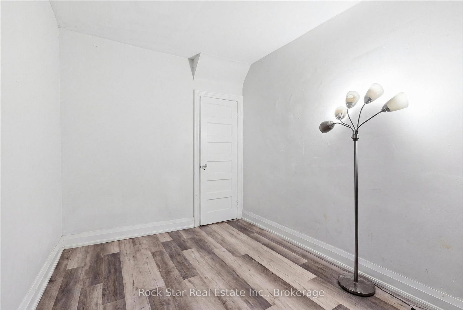 1259 Davenport Road • Toronto, ON photo 18