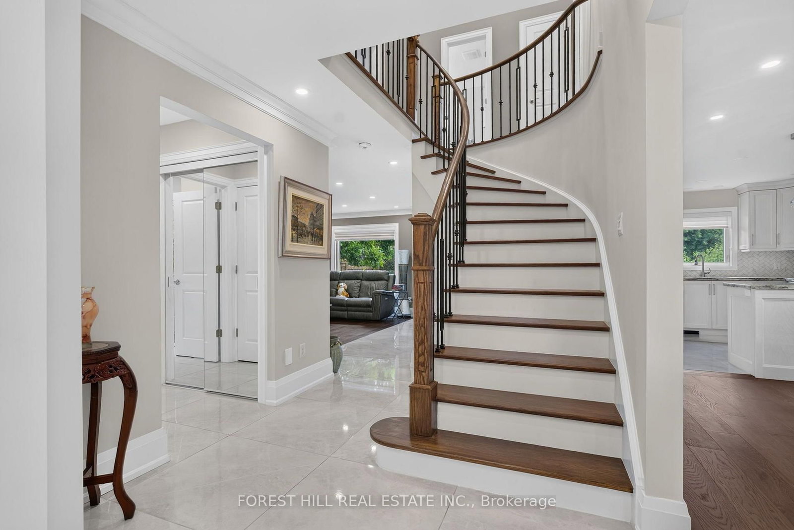 26 Pretty Place • Brampton, ON photo 8