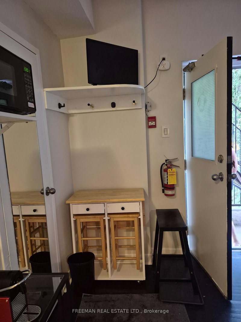 204 - 158 Dowling Avenue