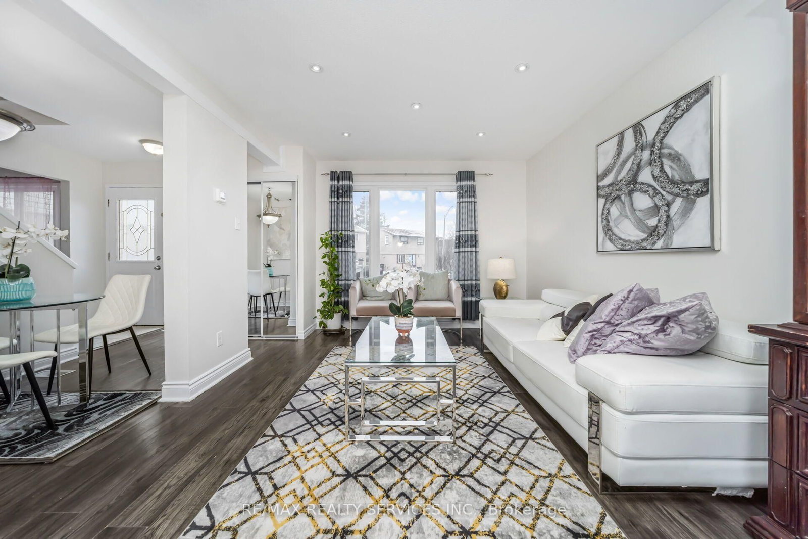 11 Juliette Square • Brampton, ON photo 10
