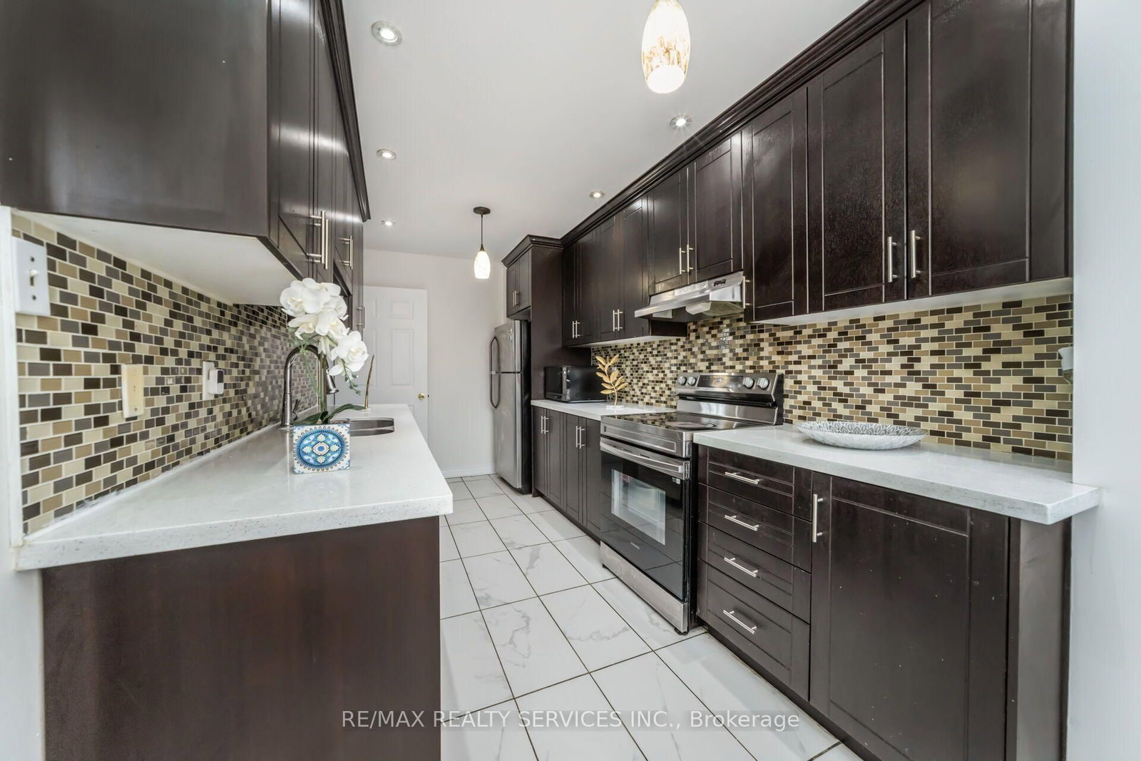 11 Juliette Square • Brampton, ON photo 15