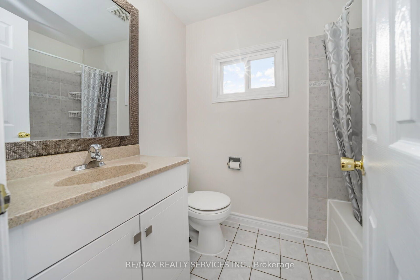 11 Juliette Square • Brampton, ON photo 25