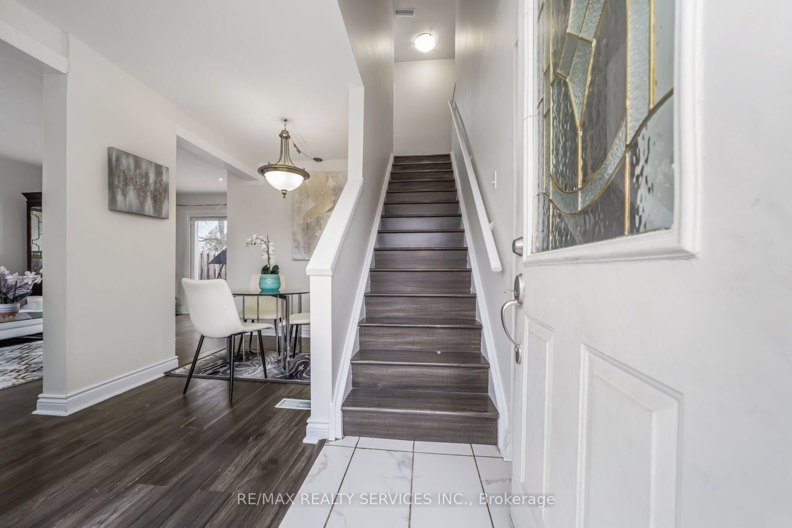 11 Juliette Square • Brampton, ON photo 4