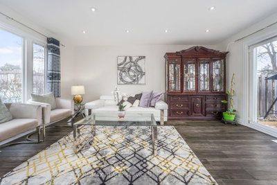 11 Juliette Square • Brampton, ON photo 9