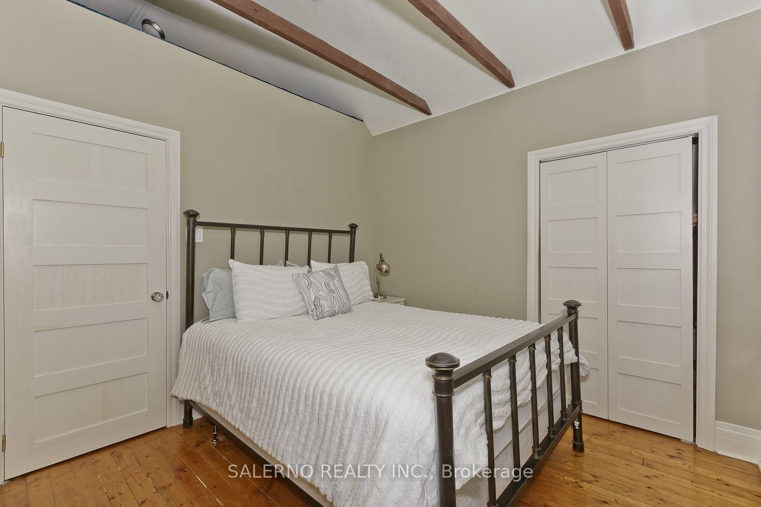 34 Fairfield Avenue • Toronto, ON photo 16