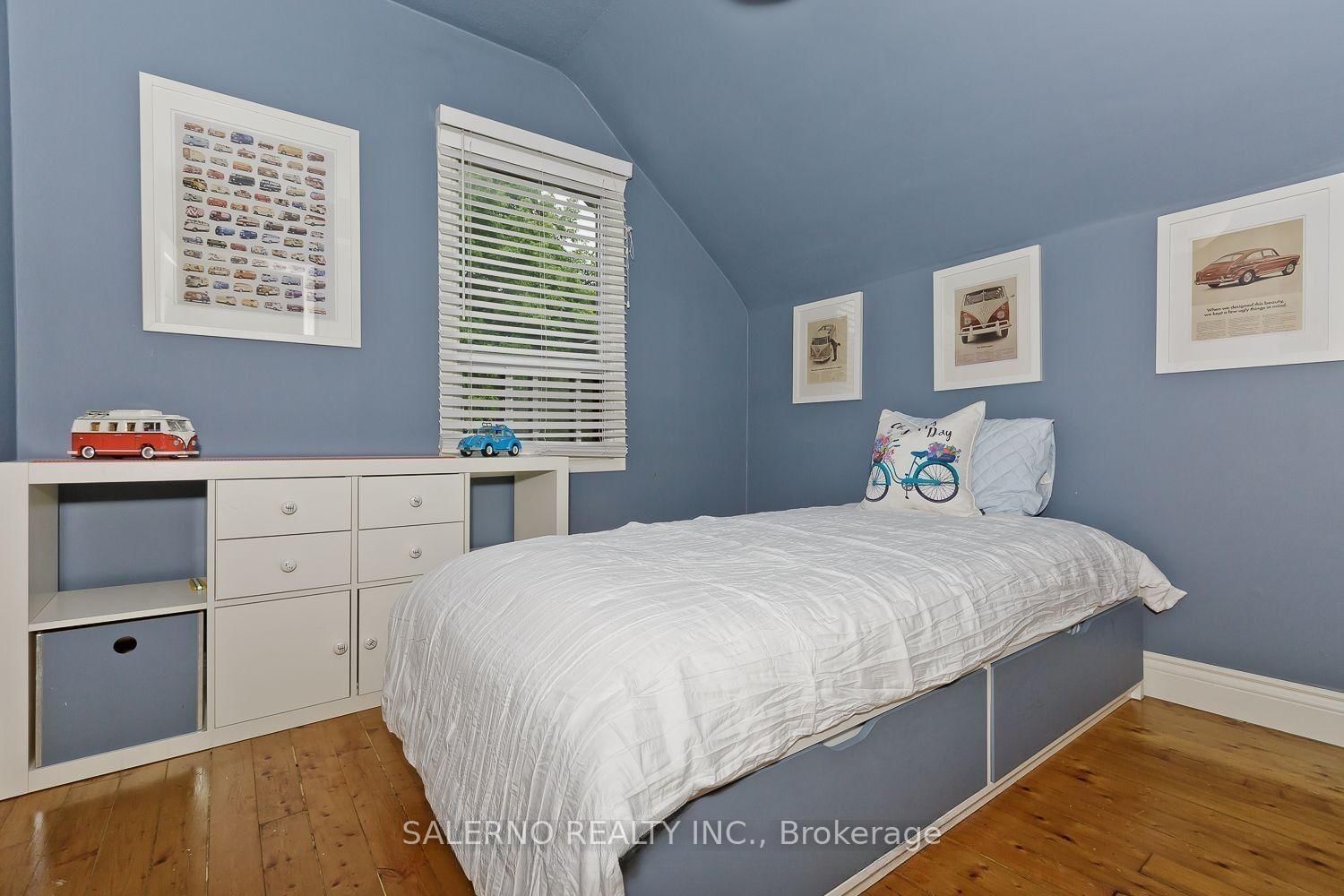 34 Fairfield Avenue • Toronto, ON photo 21