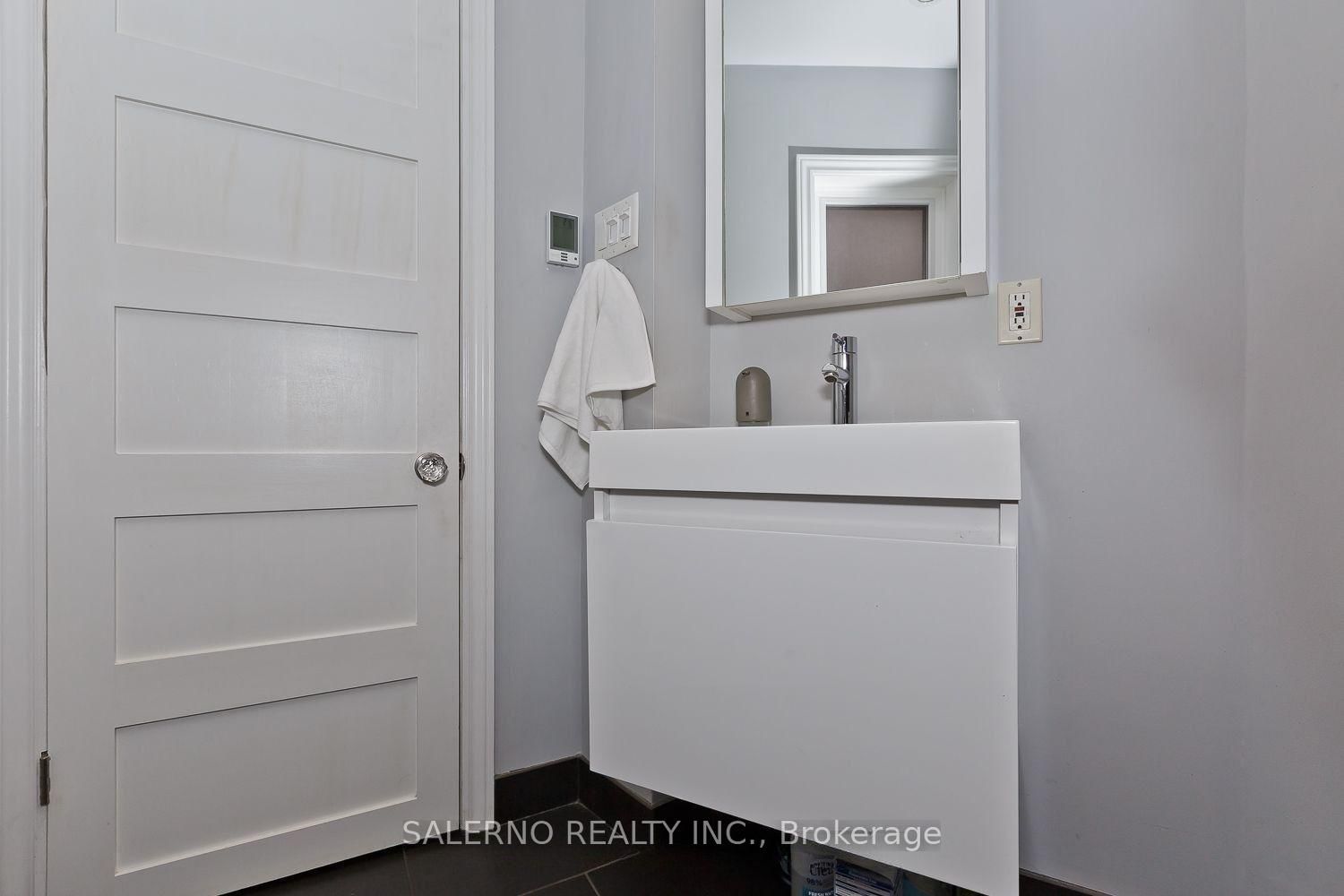 34 Fairfield Avenue • Toronto, ON photo 23