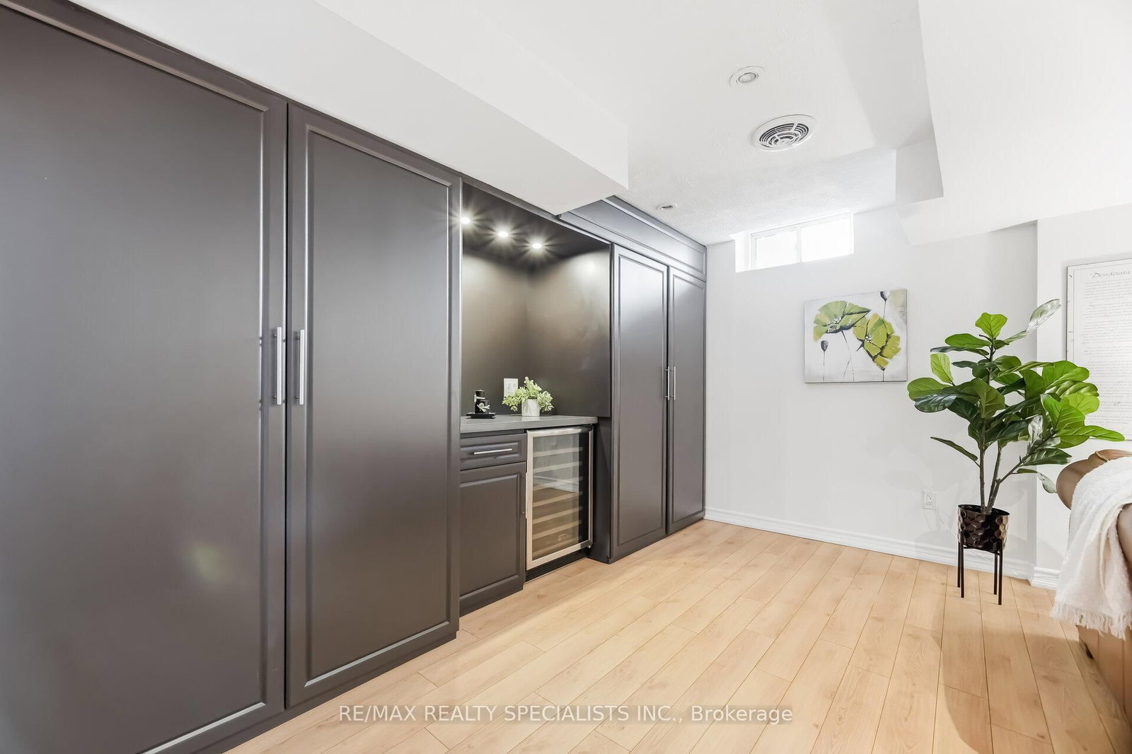1169 Barnswallow Court • Mississauga, ON photo 21