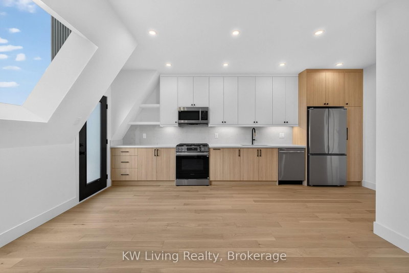 96 Belgravia Avenue