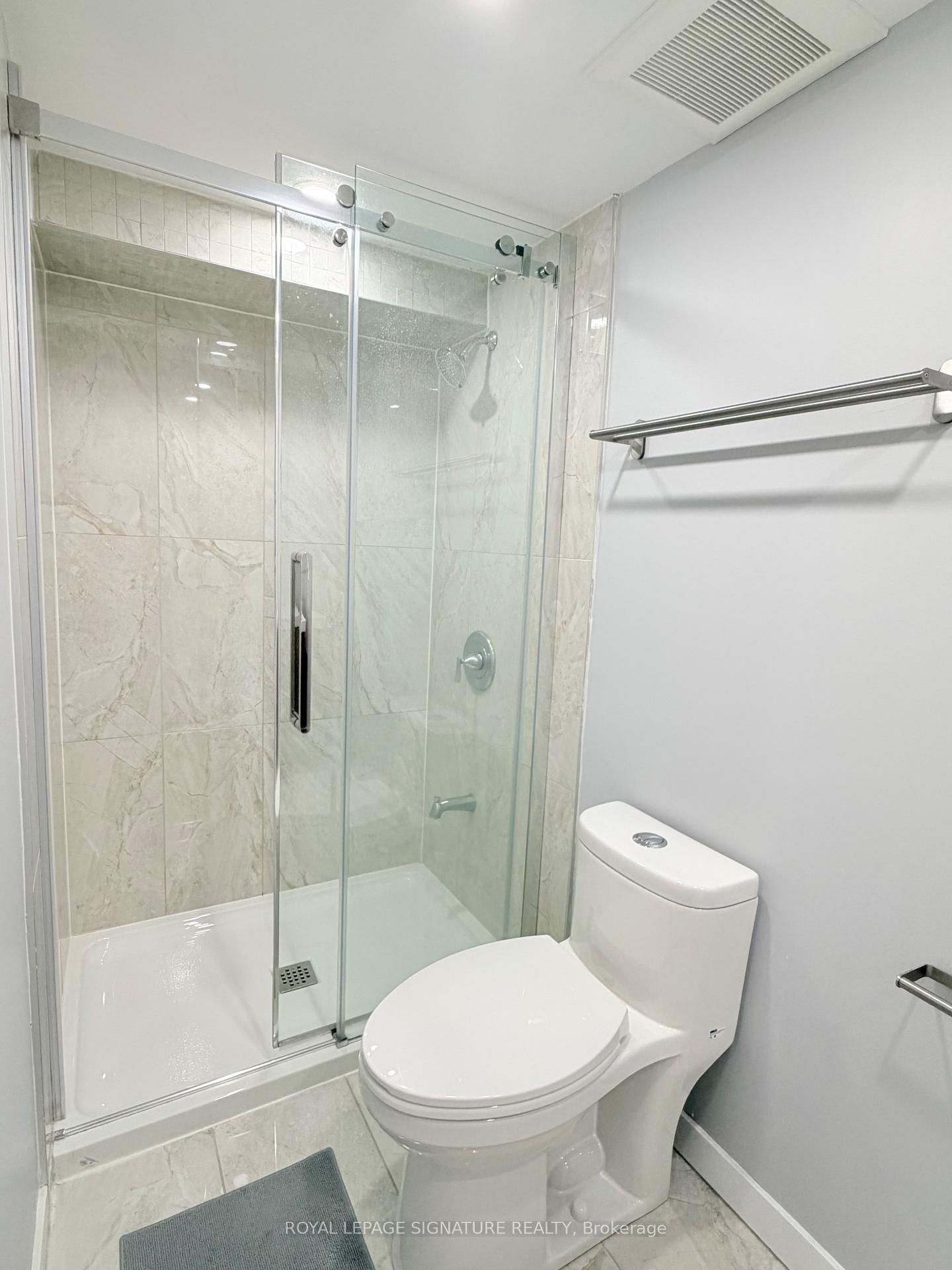 104 Great Oak Drive • Toronto, ON photo 34