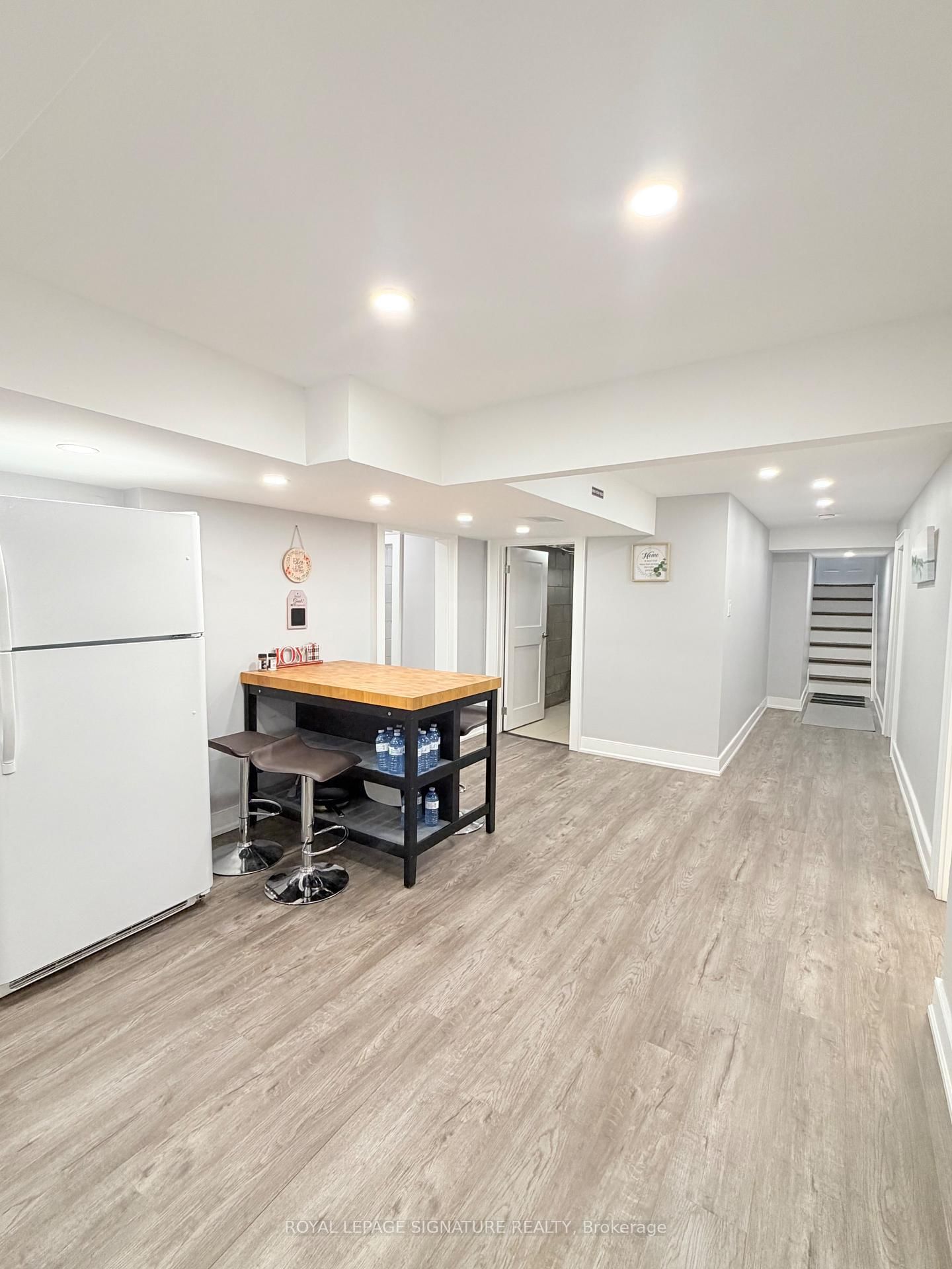 104 Great Oak Drive • Toronto, ON photo 40