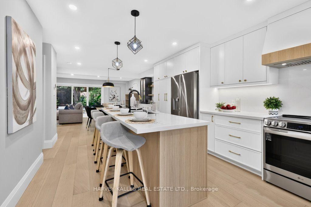 1160 Walden Circle • #1 • Mississauga, ON photo 2