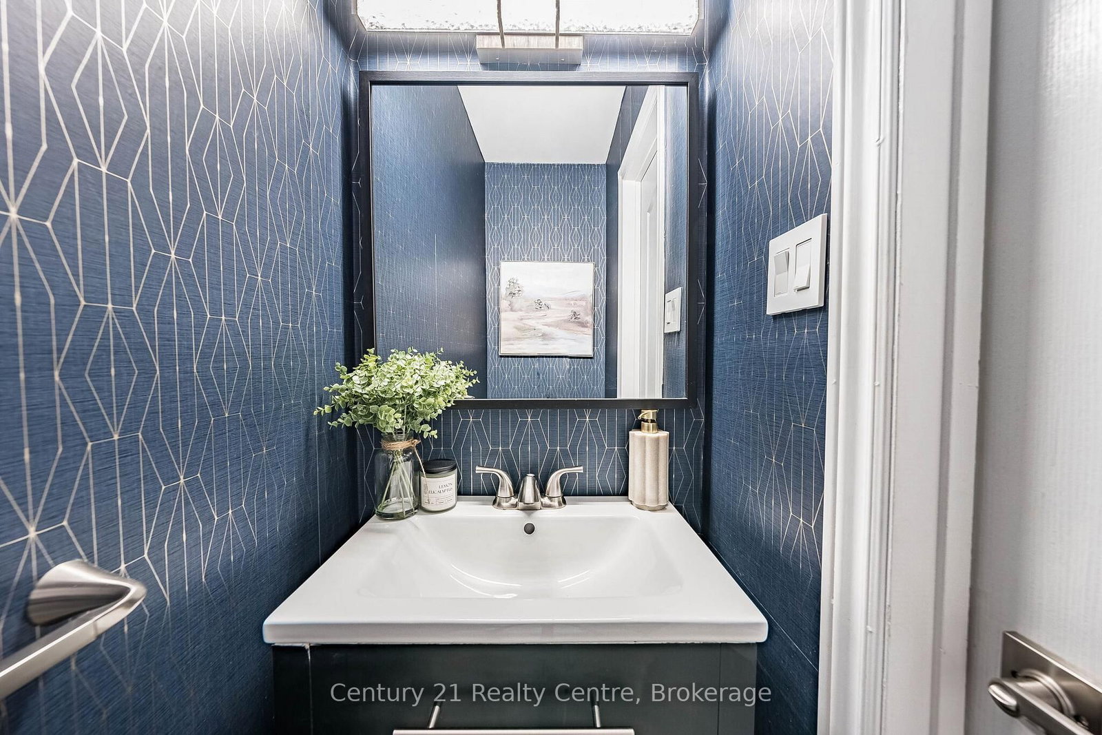 1537 Westminster Place • Burlington, ON photo 24