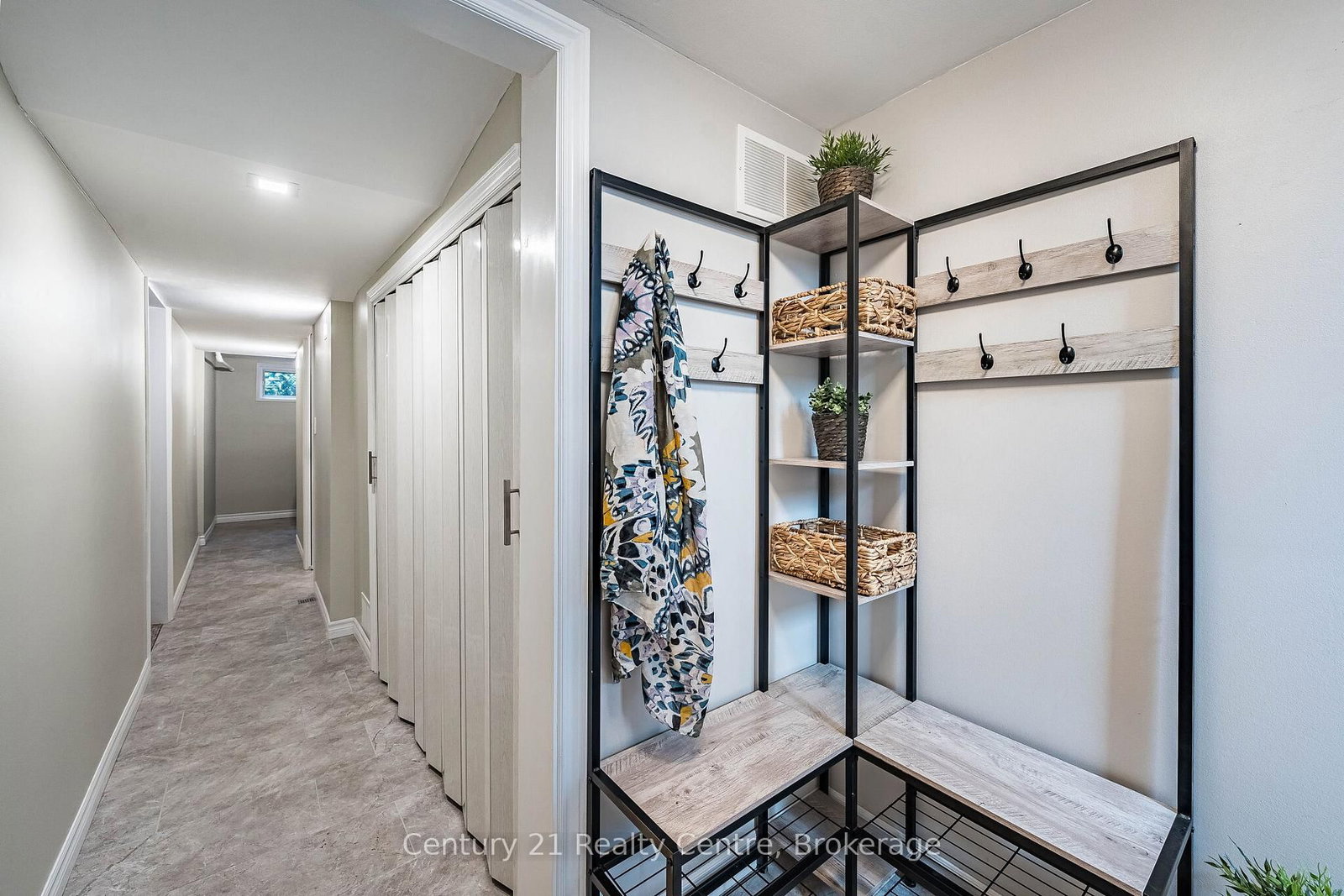 1537 Westminster Place • Burlington, ON photo 36