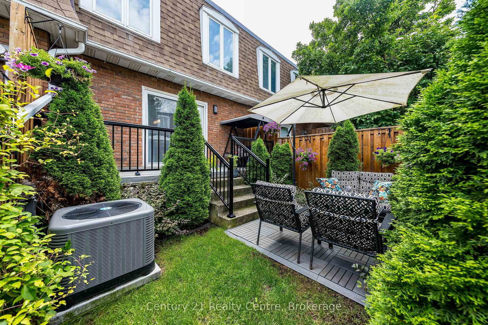 1537 Westminster Place • Burlington, ON photo 45