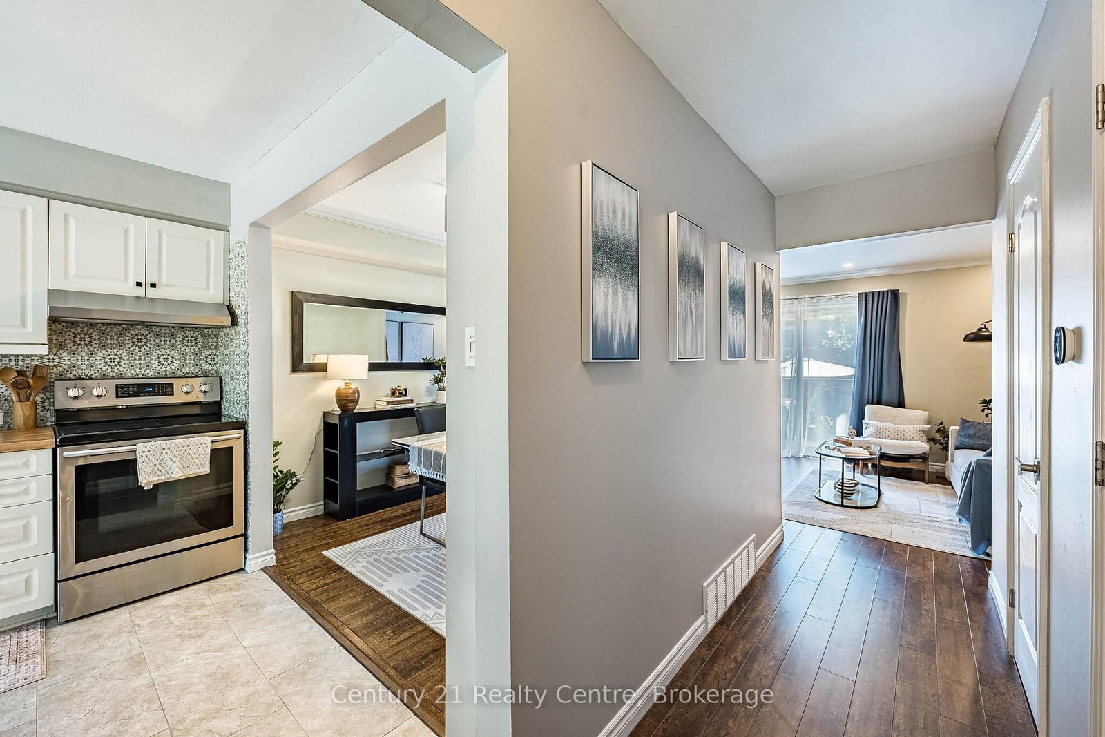 1537 Westminster Place • Burlington, ON photo 5
