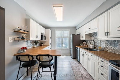 1537 Westminster Place • Burlington, ON photo 7