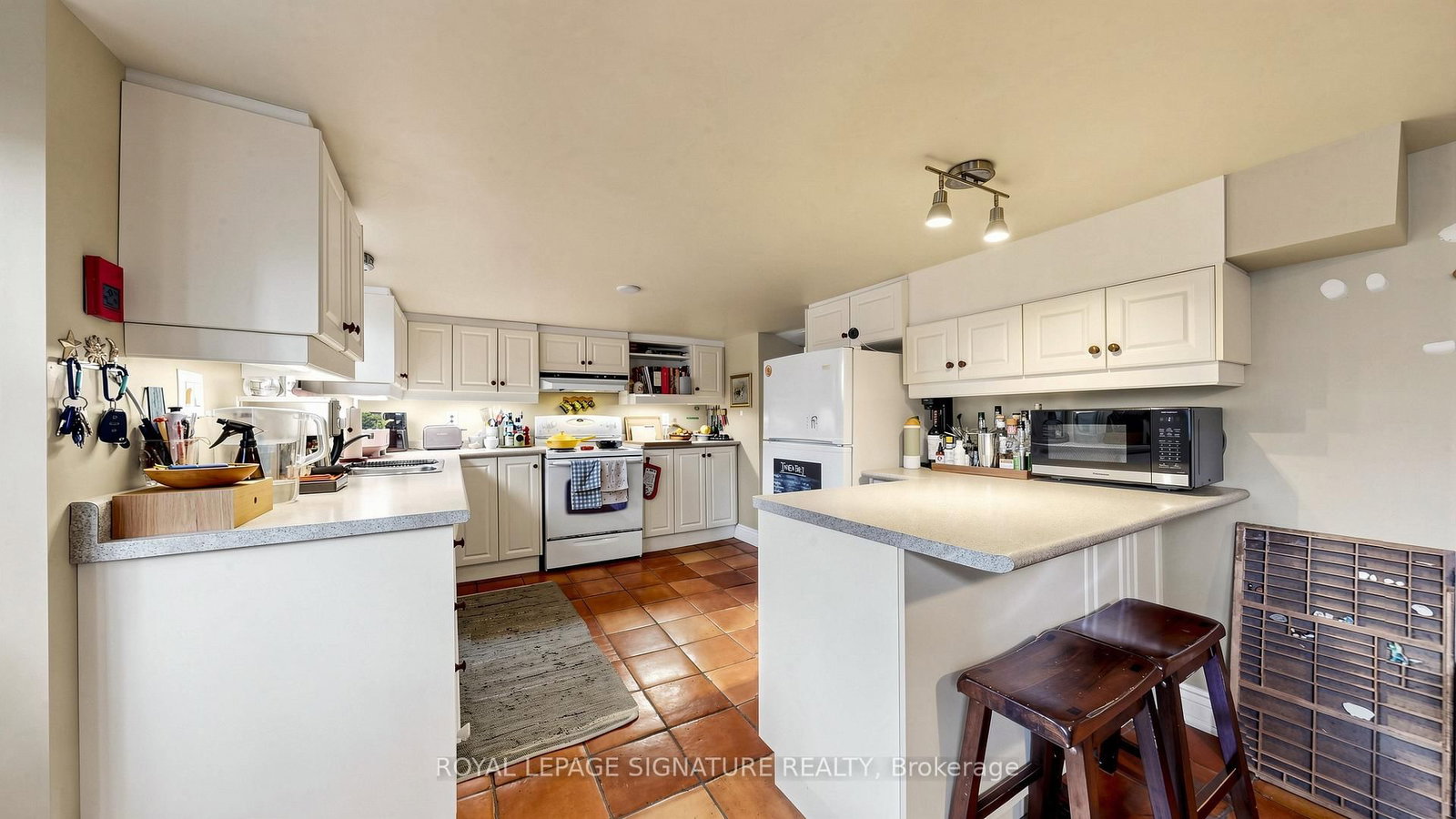 132 Marion Street • Toronto, ON photo 17