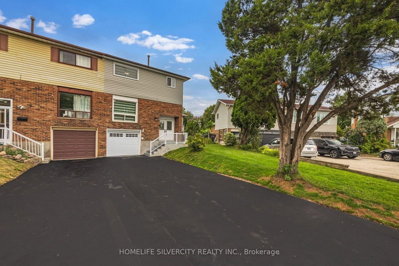 3803 Keenan Crescent