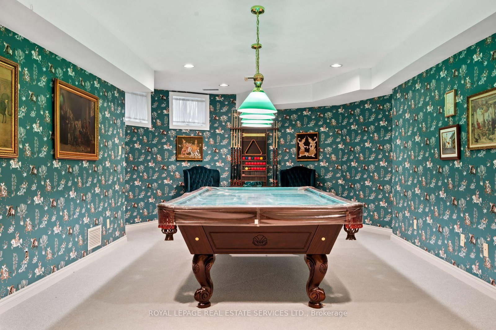 7 The Green Pines • Toronto, ON photo 35