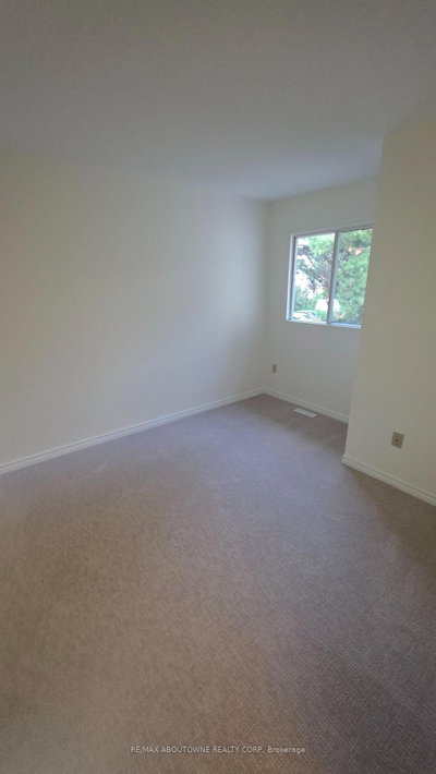 1329 Montclair Oakville,ON L6H 1Z3 — Photo 12
