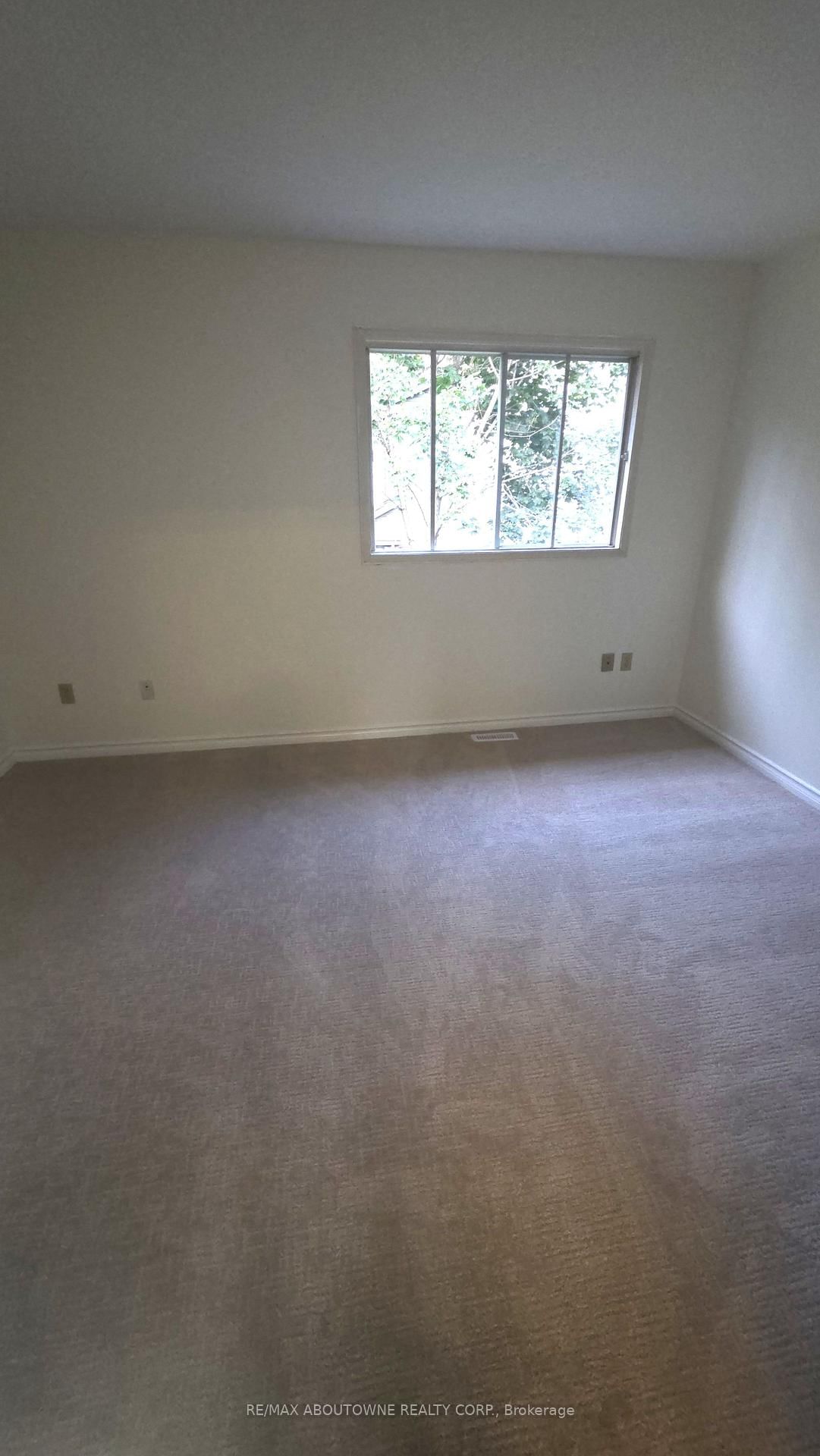 1329 Montclair Oakville,ON L6H 1Z3 — Photo 13